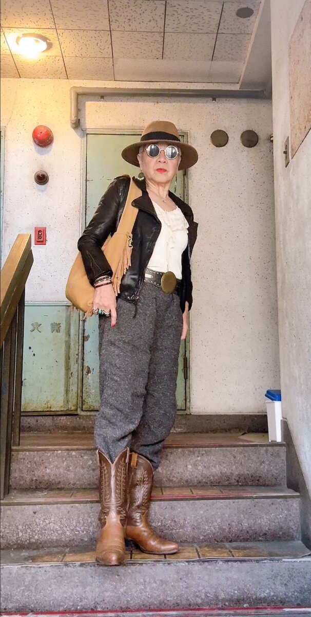 革ジャンおすすめスタイル③ベーシックな皮ジャンカジュアルコーデ