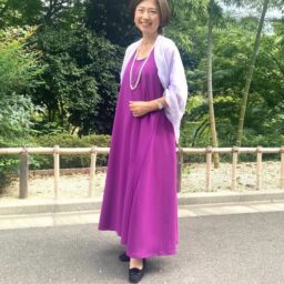 「イベントでは『セタイチロウ』のローブに着替えて出席。上着ひとつでイメージも変わり、ふんわりとやわらかい素材で華やかさをアップさせました」