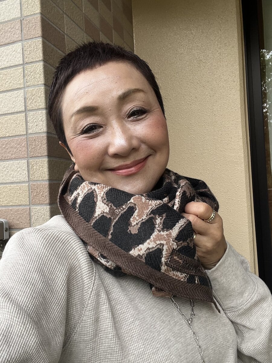 加藤理恵さんのアニマル柄ファッション