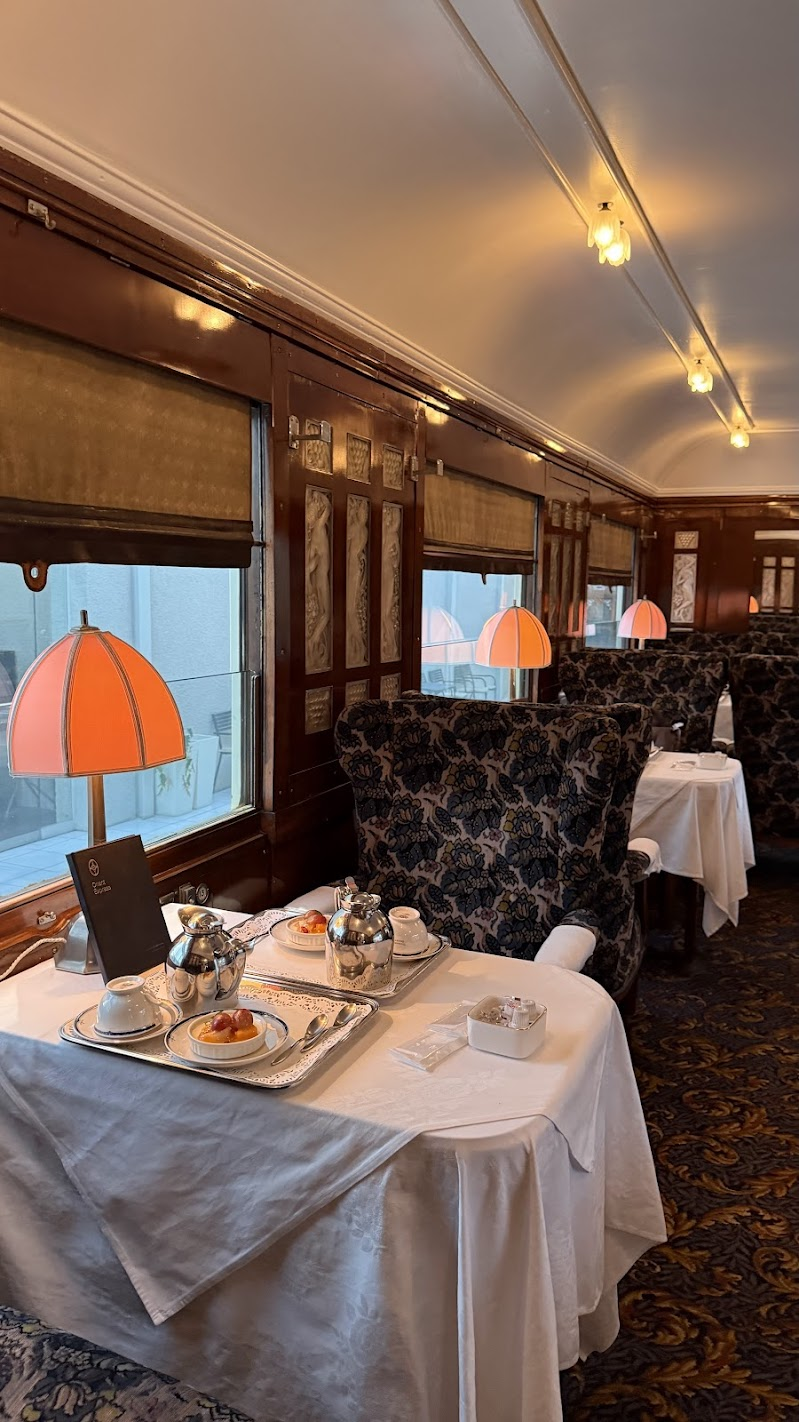 オリエント急行貸切ティータイムの特別感　16：05〜16：45（40分）