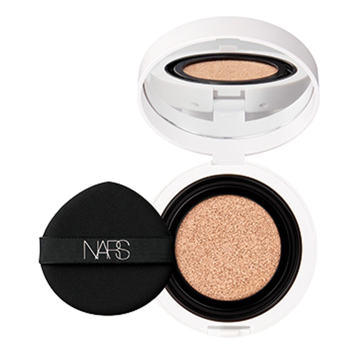 ライトリフレクティング セラムクッションフ ァンデーション SPF42・PA++ 全 8色 各¥8,580/NARS JAPAN