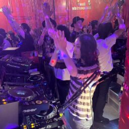娘さんDJ♪