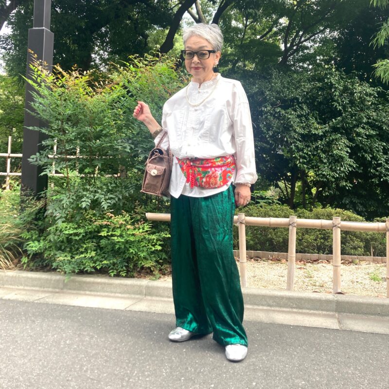 【60代お手本スナップ】「SHEIN」や「GU」を使ったおしゃれ上級者マダムの〈お呼ばれコーデ〉アジアンテイストが素敵です！