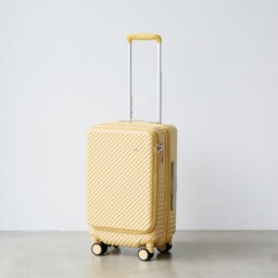スーツケース［H55×W33×D25〜30㎝］¥41,800／ハント（エース）