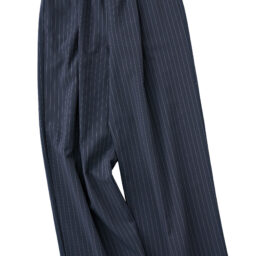 パンツ¥15,400／ノーク