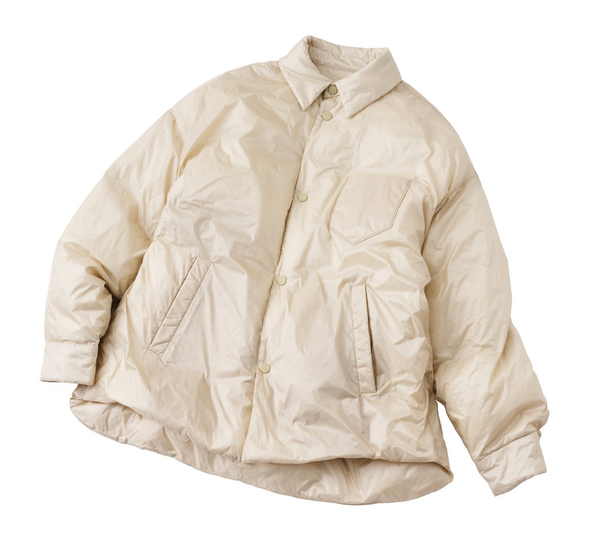 ダウンジャケット¥59,400/アッパーハイツ(ゲストリスト)