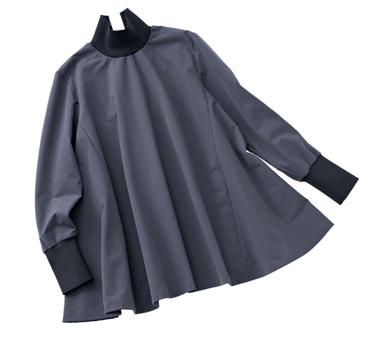 タートルネックプルオーバー¥30,8 00/ル フィル(ル フィル ニュウマン 新宿店)