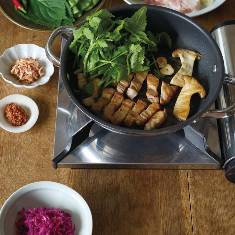 【韓国料理レシピ】家族で楽しむ、李家の定番サムギョプサル【李家の日々ごはん】