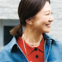 顔まわりがパッと華やぐイヤカフ＆ネックレス