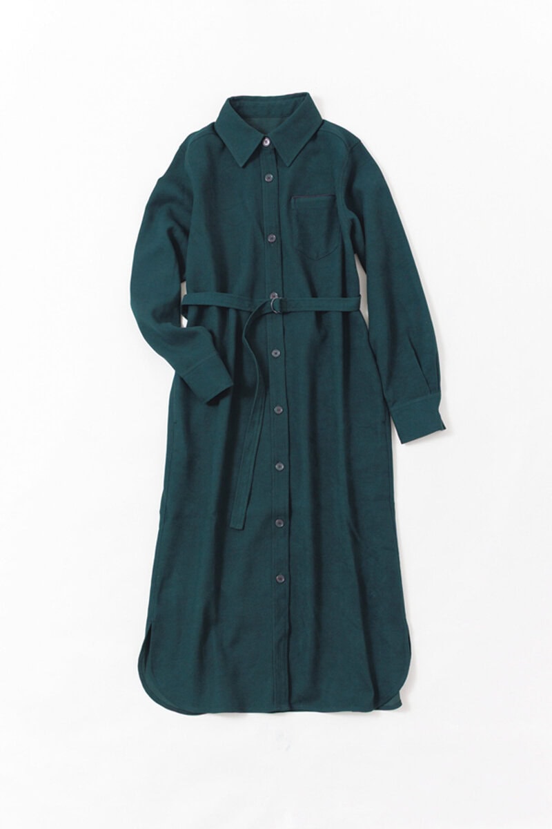 縦長シルエットがハンサムなシャツワンピ