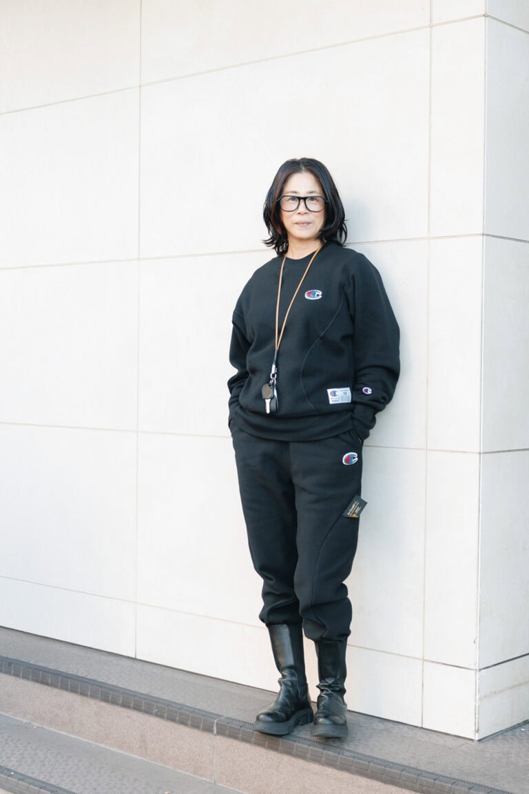 コートの中は……