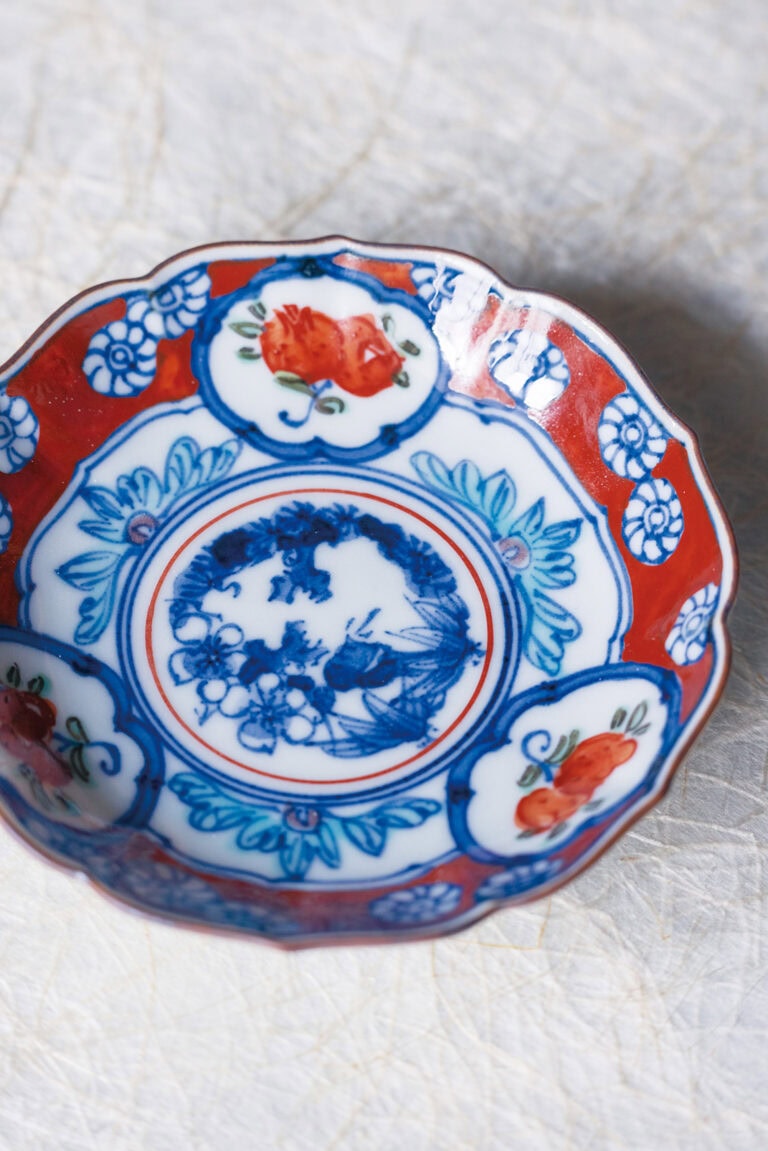 松竹梅の色絵はお祝いの席にもぴったり。