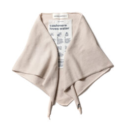 ストール¥26,400／エクストリームカシミア（ザシー）