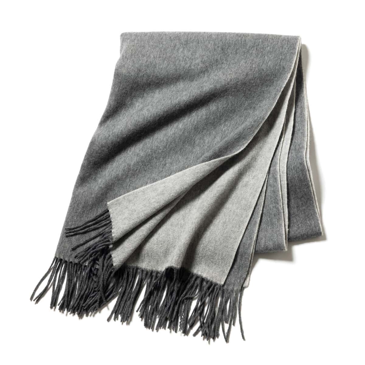 グレーストール¥19,800／ロペ（ジュンカスタマーセンター）