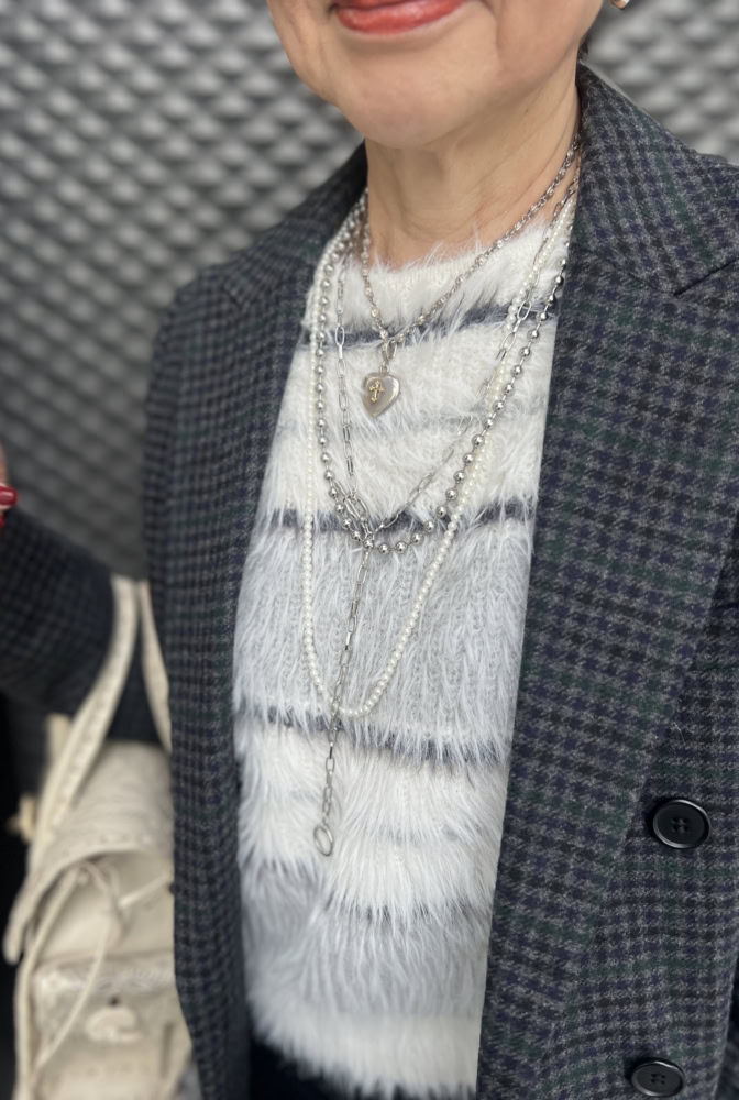 ローリーロドキンやSHEINのネックレスをレイヤード