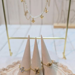 ご主人からのクリスマスプレゼントの「Louis Vuitton」アクセサリー