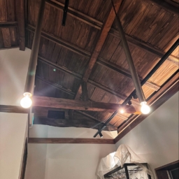 表参道路地裏の大人隠れ家レストラン 「いぇん（HYENE）」の個室