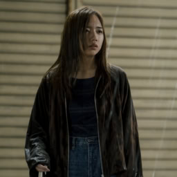 映画『恋愛裁判』より真衣(齊藤京子)