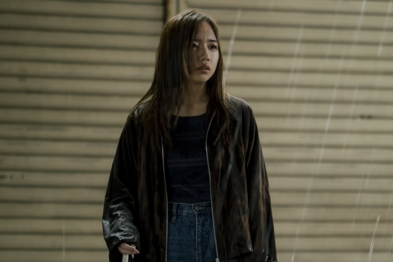 映画『恋愛裁判』より真衣(齊藤京子)