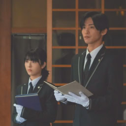 映画『ほどなく、お別れです』より美空（浜辺美波）と漆原（目黒蓮）