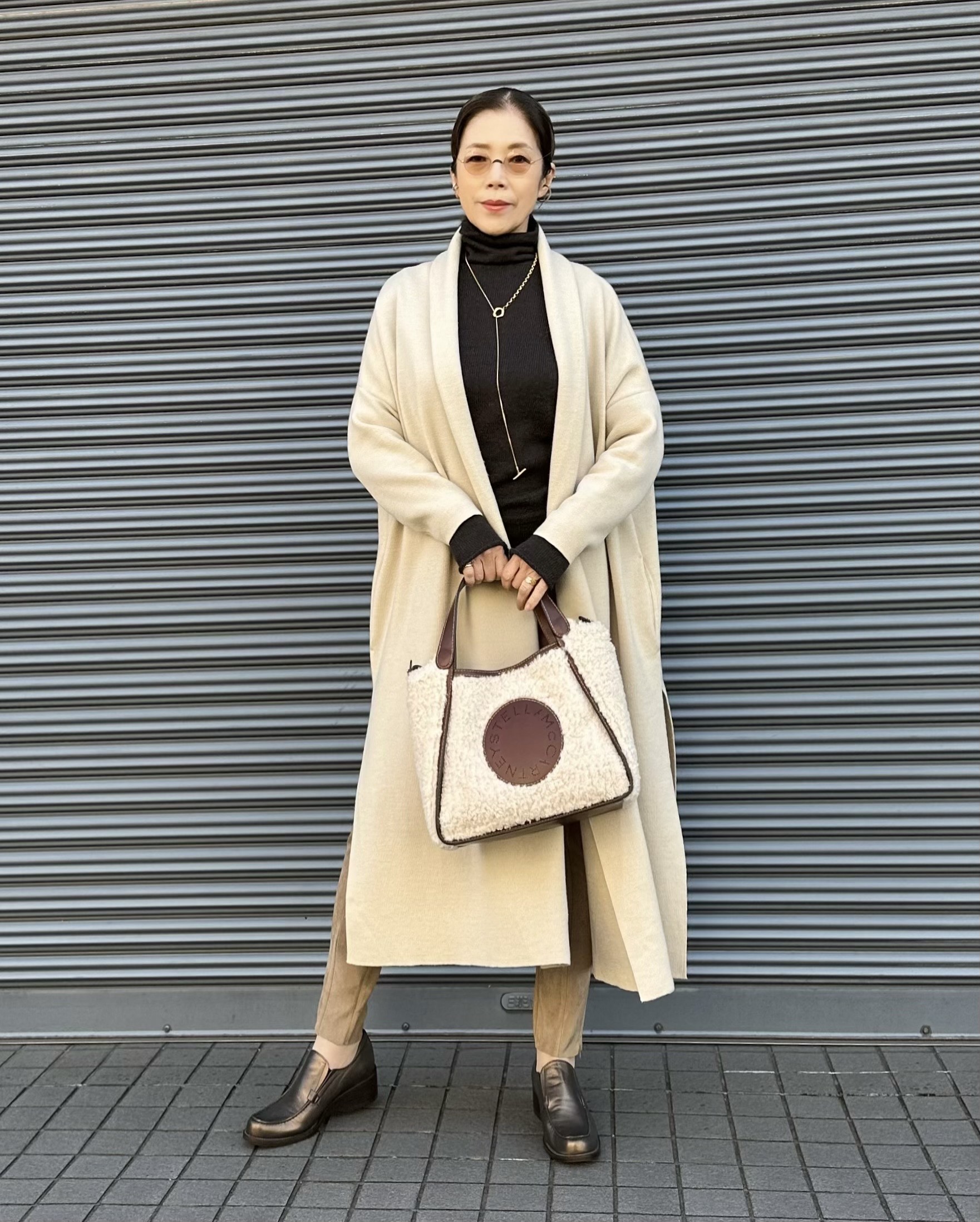 26_２月MOTOMIさんブログ_ニットコートコーデ