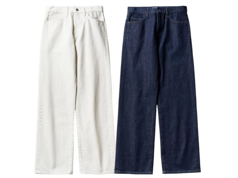 ストーンウォッシュ風のブルーのほか、ネイビーと新色のオフホワイトが登場。ストレートジーンズ各¥4,990/ともにユニクロ アンド ジェイ ダブリュー アンダーソン(ユニクロ)