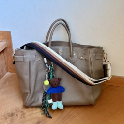 26年1月YUMIKOさんブログ_young&olsenの バッグ