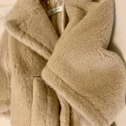 テディベアケープ　Max Mara