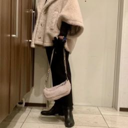 26年1月ブログ長谷川祐子さん_お出かけコーデ