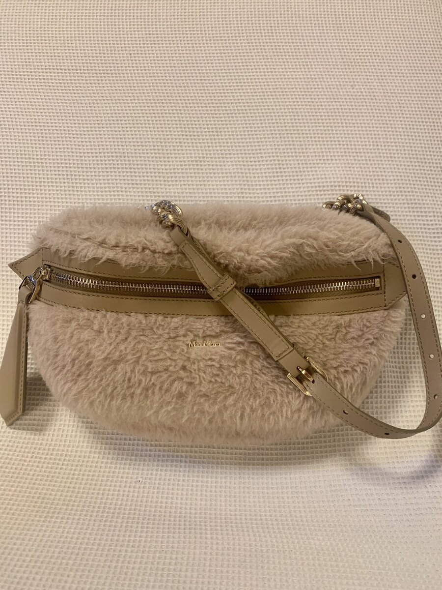 バッグ：Max Mara