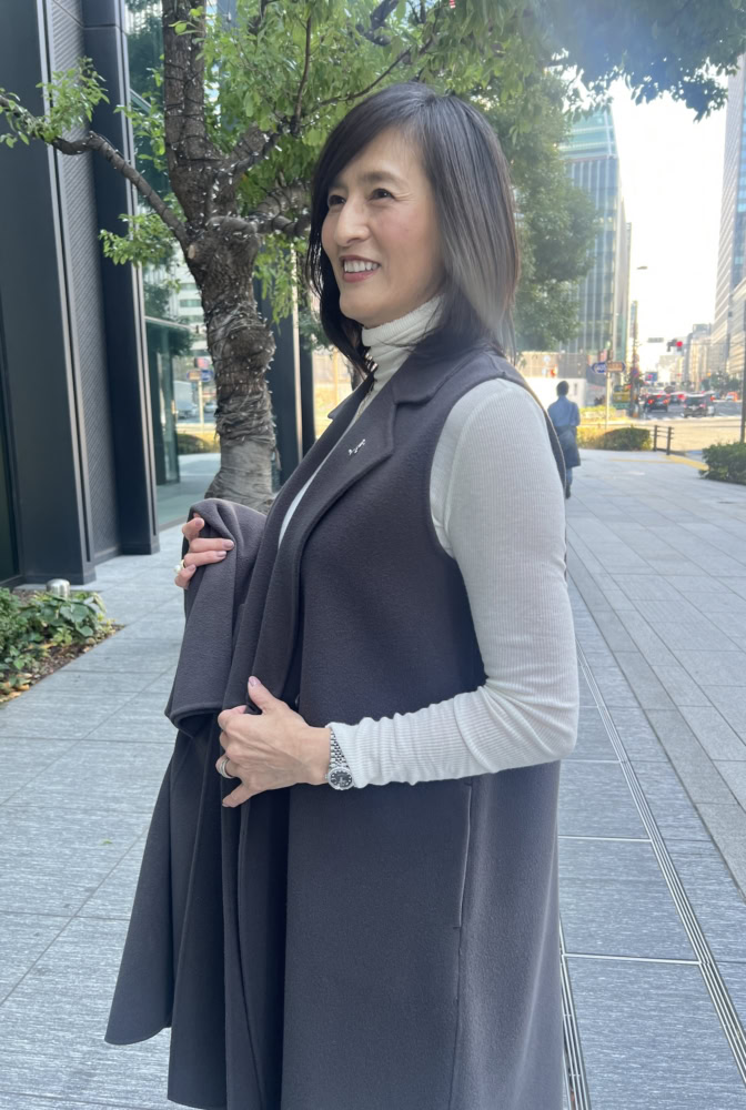 シルエットが綺麗なジレ