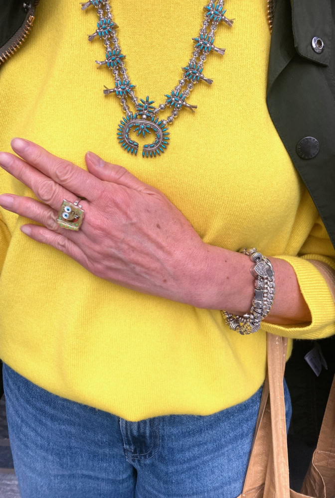 ターコイズのリュクスなネックレス&スポンジ・ボブのリング