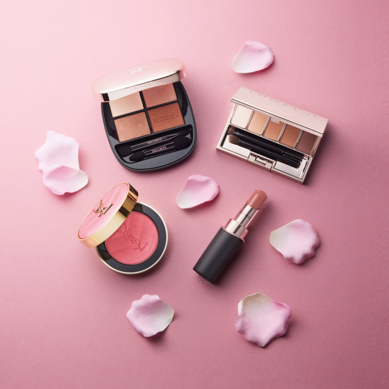 【60代のためのベストコスメ2025】いきいきとした表情をつくる、美容のプロ厳選メイクアップ4選!