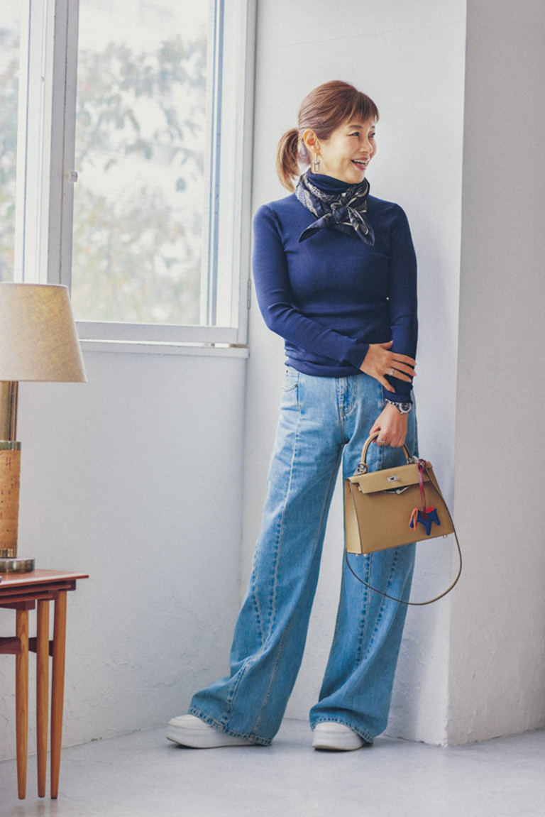 アウターを脱ぐと……