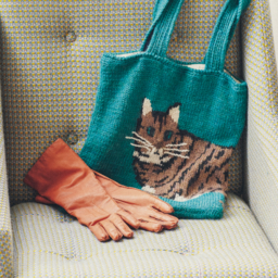 1年かけて編んだ愛猫柄のトートバッグ