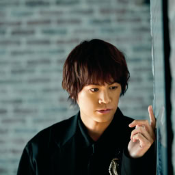 俳優・浦井健治さん