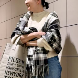 26年２月yumikoさんブログ_スタイルヒートチェックストールコーデ