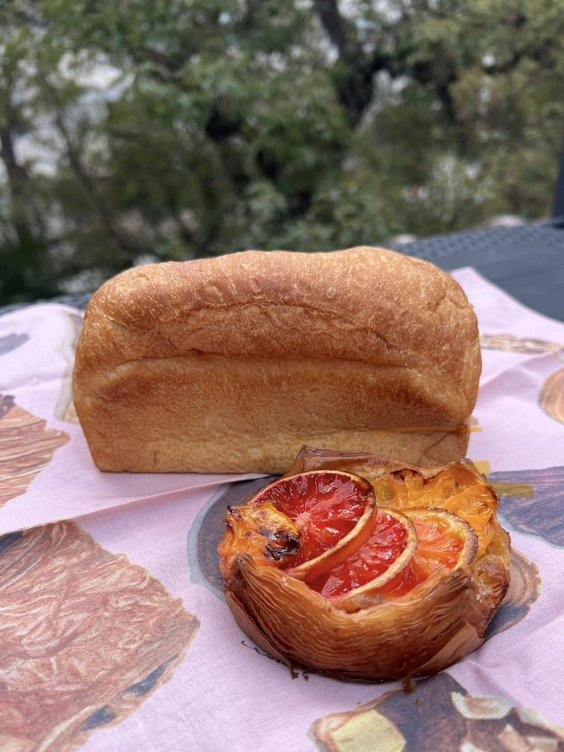 自由が丘『セテュヌボンニデー』の「柑橘のデニッシュ」