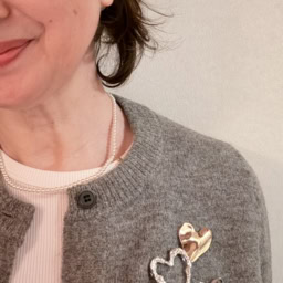 26年２月yumikoさんブログ_モチーフブローチ