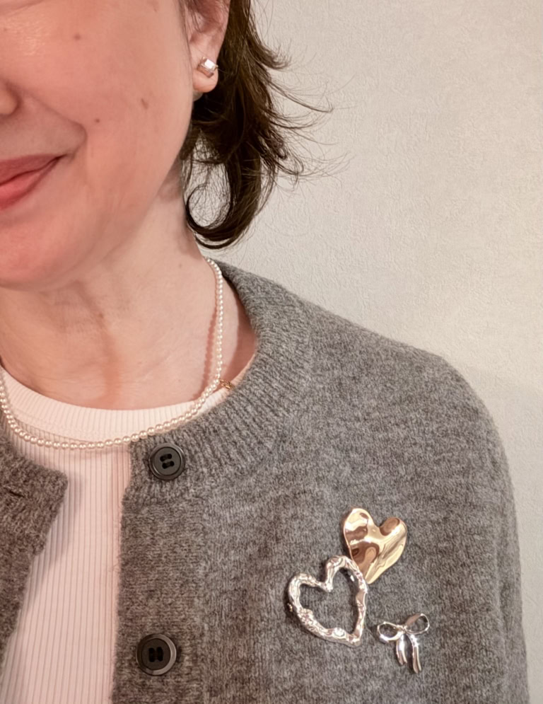 26年2月yumikoさんブログ_モチーフブローチ