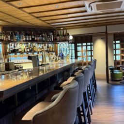 バーカウンターのあるお部屋