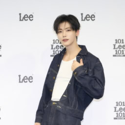 着こなしポイントも披露したJAEMIN