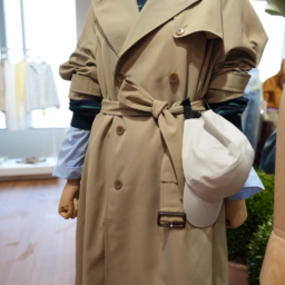 26ssユニクロ展示会_トレンチコート
