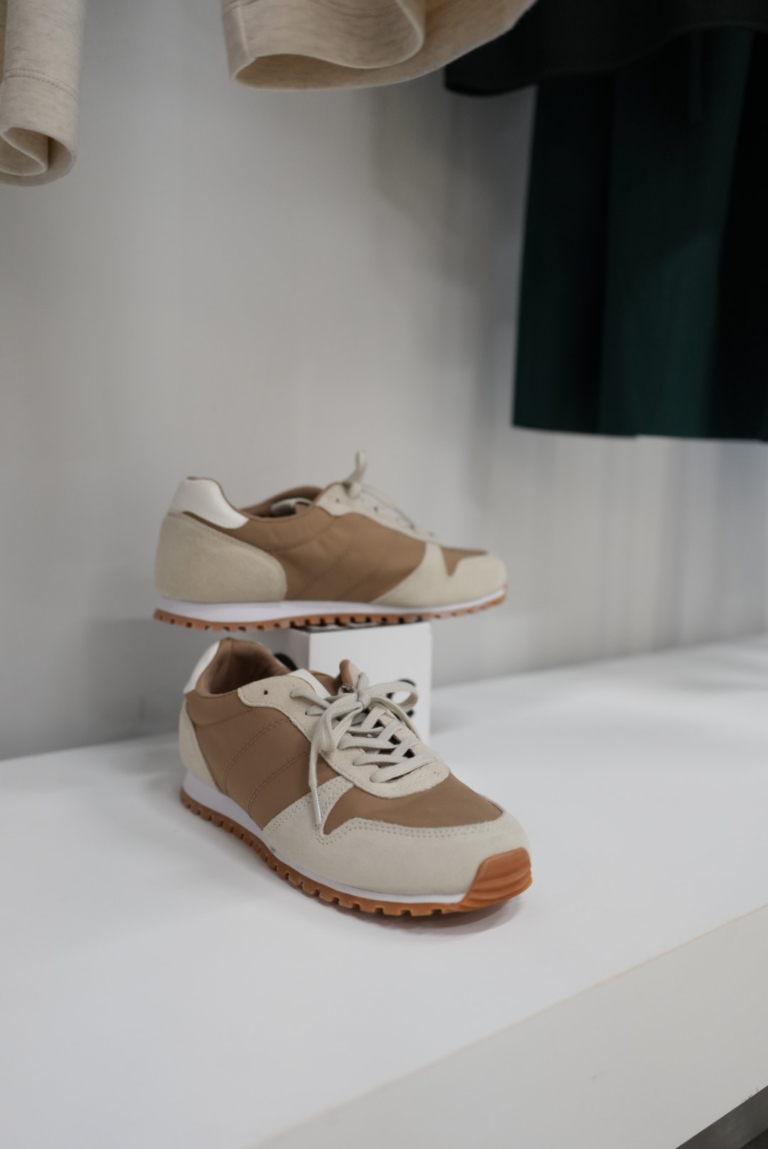 26ssユニクロ展示会_