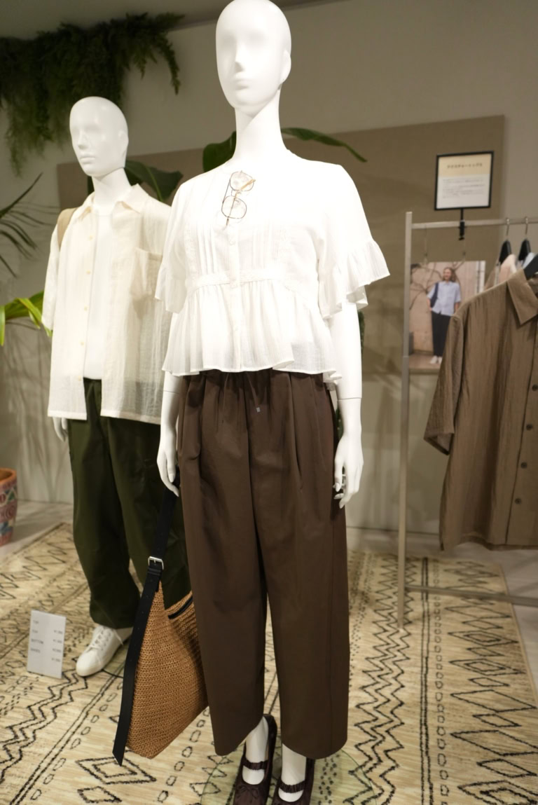 GU26春夏展示会_バレルレッグパンツコーデ