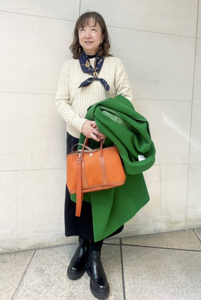 【第7位】【60代お手本スナップ】鮮やかなカラーアイテムを品よく着こなすには？オシャレ度がグンと上がる着こなしは必見です！