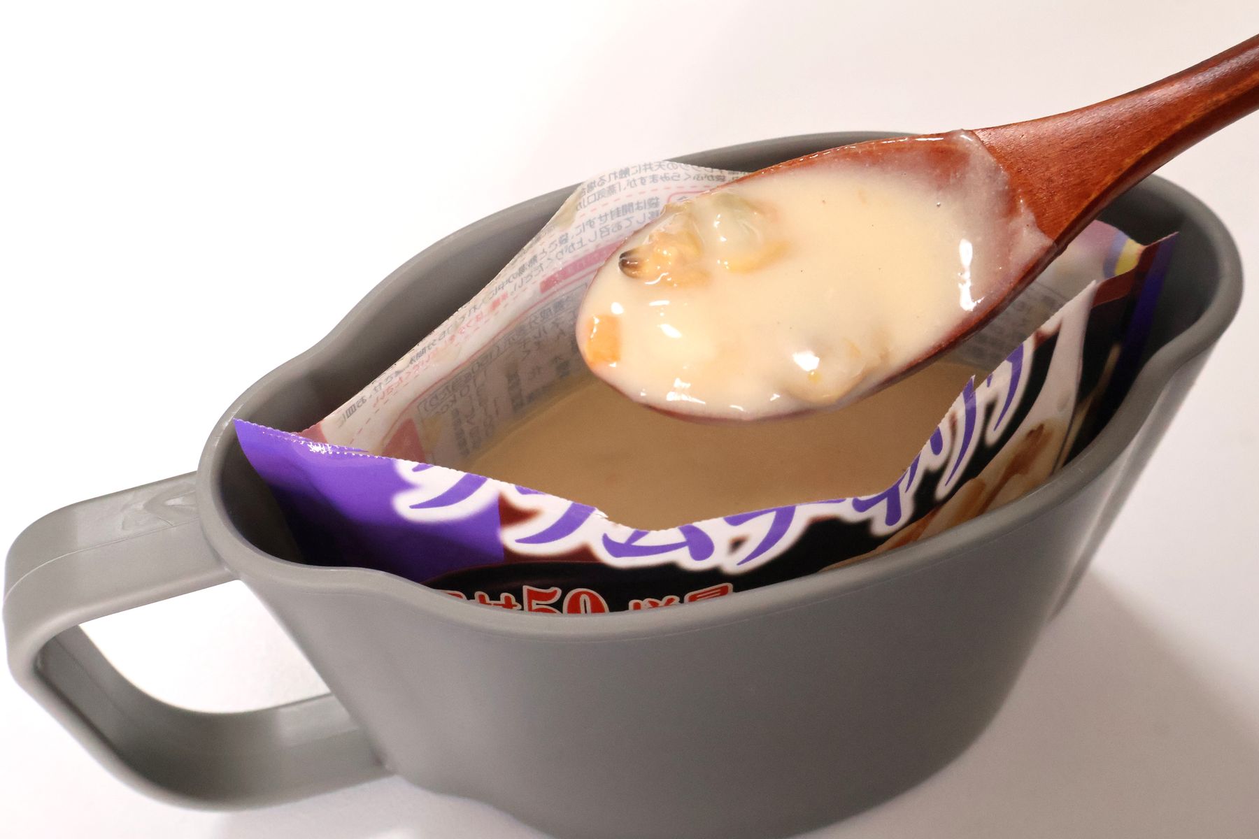 安定してスプーンで食べやすい！