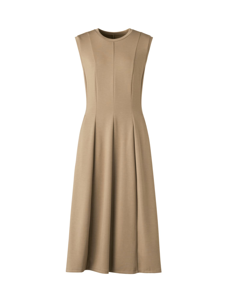 フィットアンドフレアワンピース／ノースリーブ ￥4,990