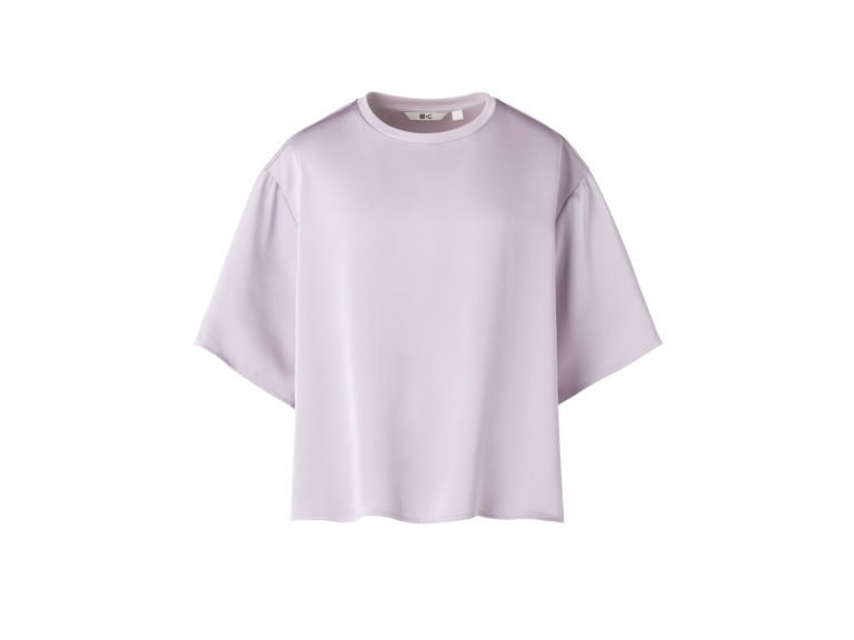 サテンオーバーサイズショートブラウス／5分袖 ￥2,990