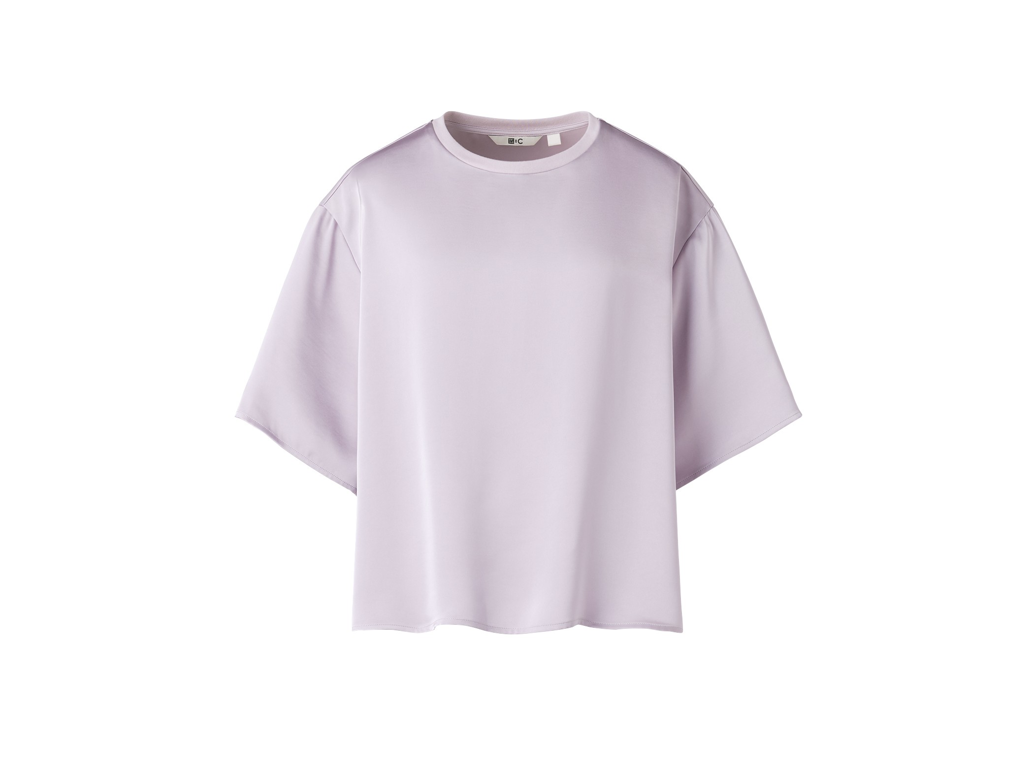 サテンオーバーサイズショートブラウス／5分袖 ￥2,990